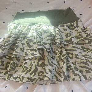 Aerie Green Animal Print Ruffle Skort